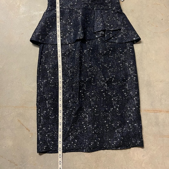 TERI JON DRESS - Picture 13 of 16